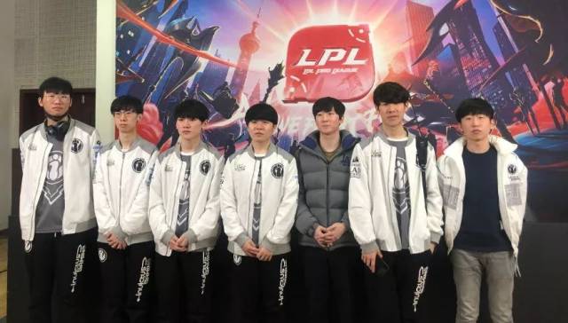 暖心致敬 暖心致敬